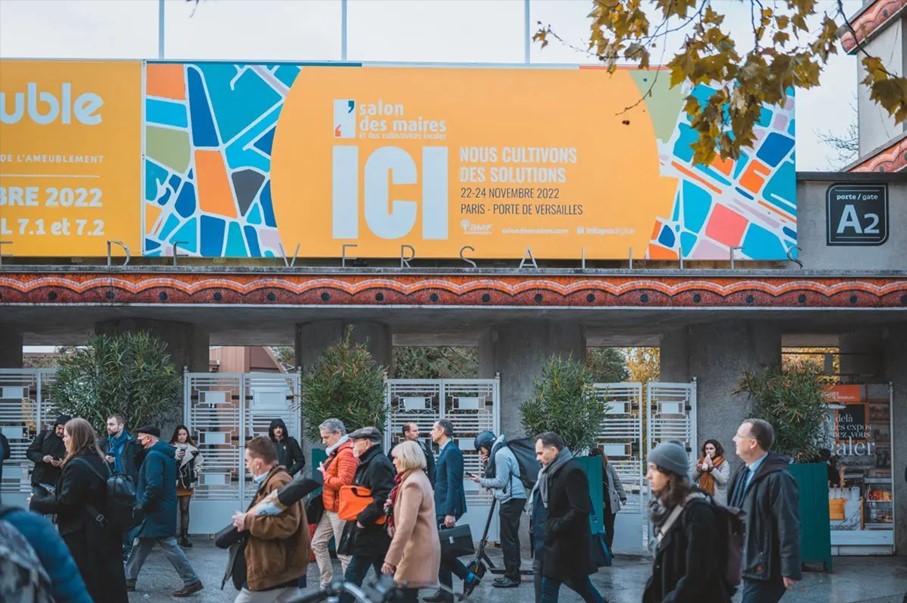 Salon des maires et des collectivités locales à Paris